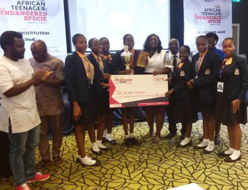 Doyinsola Ogunshola wins the Best Speaker Award at TDS 2019 (Teen Development Summit 2019)